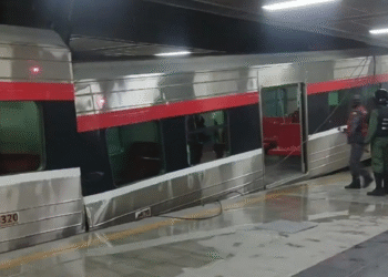 Descarrilamiento de tren en la estación La Rinconada deja al menos diez heridos