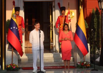 Venezuela y Colombia acuerdan ofensiva contra mafias fronterizas e interconexión eléctrica