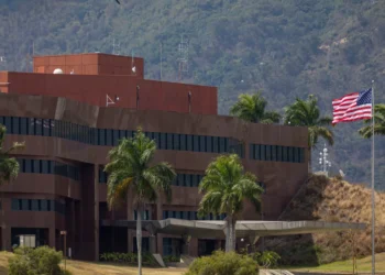 La Embajada de EE. UU. en Caracas abre vacantes de empleo tras reactivar operaciones