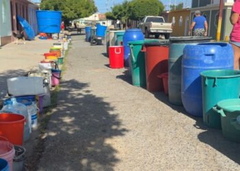La dura realidad de Cumaná sin agua: más de un mes entre cisternas, río y angustia