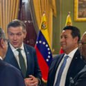 Embajada: Chevron y Venezuela firmaron acuerdo tras visita de funcionario de EE.UU. a Caracas