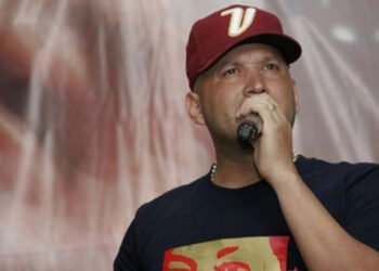 Destituyeron a “El Potro” Álvarez del Instituto Nacional de Hipódromos