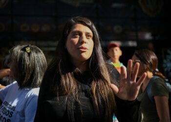 Hija de Raúl Isaías Baduel asegura que niegan medicina y visitas a su hermano detenido