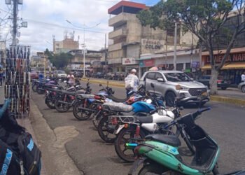El Tiempo en la calle | En Anaco y Santa Ana piden que se controle la circulación de motorizados