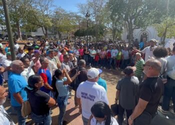 Trabajadores de Nueva Esparta se plantan firmes en la calle para exigir un salario digno