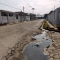 Voz Comunitaria | En la Fundación Mendoza exigen reparación de canal de aguas servidas