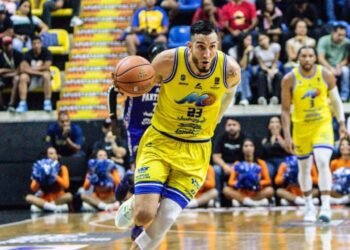 Marinos volvió a la senda de la victoria a expensas de Panteras