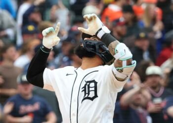 Gleyber Torres desata su poder en triunfo de Tigres sobre Cardenales