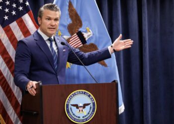 El secretario de Guerra de EEUU dice que ofensiva contra Irán fue una "victoria histórica"