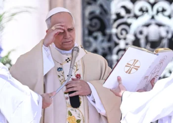 León XIV en su primer mensaje de Pascua: llamada a la paz sin concretar conflictos