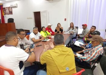 Transportistas de El Tigre piden rebaja de trimestres y exoneración de deudas (+Fotos)