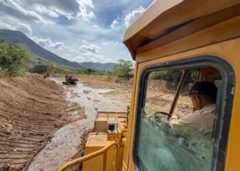 Sucre | Iniciaron plan de canalización del río Arenas para evitar inundaciones