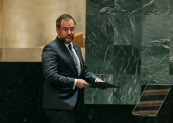 Gil considera inviable retomar relaciones con Chile, tras declaración de Kast