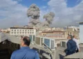 La respuesta de Irán al plan de paz de EEUU incluye el manejo iraní de Ormuz, según medios