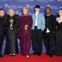 La serie británica 'Adolescencia' arrasa con 4 máscaras en los premios BAFTA de Televisión