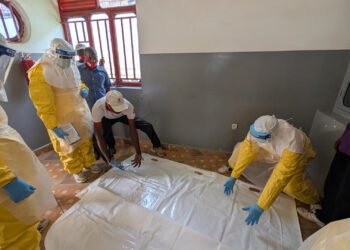 18 pacientes sospechosos de ébola abandonaron un centro de salud en el Congo