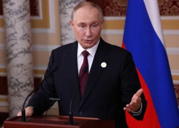 Putin propone a Irán y EE.UU. almacenar en Rusia el uranio enriquecido iraní