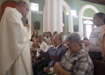 Misa en Caracas honra a Víctor Quero Navas y exige justicia por su muerte