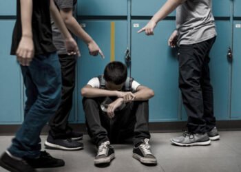 Singapur castigará con vara a los niños varones que acosen a otros en las escuelas