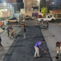 Plan de bacheo avanza en Lechería con más de 25 toneladas de asfalto colocadas