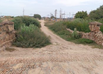 Inseguridad y calles en mal estado afectan la calidad de vida en Brisas del Morro de Barcelona