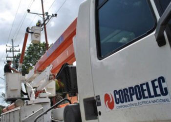 Vecinos de Barcelona denuncian alza abrupta en facturas de electricidad