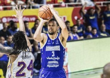 Marinos supera a un incómodo Brillantes y llega a seis victorias seguidas