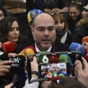Con 10.000 firmas pedirán a la Comisión Europea que impida a Delcy Rodríguez entrar en España