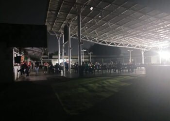 Cortes de luz asfixian ventas en la Feria del Sabor de El Tigre