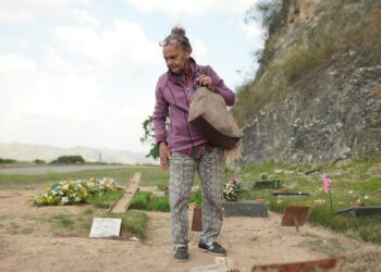Madre de Víctor Quero Navas retiró sus restos tras reconocer el cuerpo