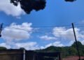Voz Comunitaria | Vecinos del sector Inces de El Tigre viven bajo tendidos eléctricos improvisados