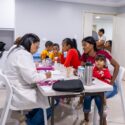 Pediatras hacen un llamado "urgente" a la inmunización para proteger la salud de infantes y adolescentes