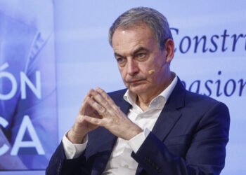 El expresidente Zapatero imputado por tres delitos en caso de rescate de compañía aérea