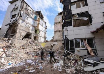 Cuatro muertos y casi 100 heridos en un bombardeo ruso a Ucrania con hipersónico Oréshnik