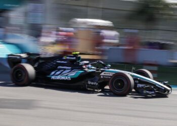 Antonelli firma en Miami su tercera 'pole' en F1; Sainz sale decimocuarto y Alonso, el 18