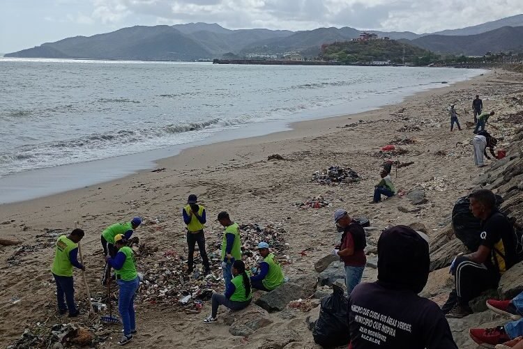 Inician campaña para reciclar bolsas plásticas usadas con dos colegios privados de Bermúdez