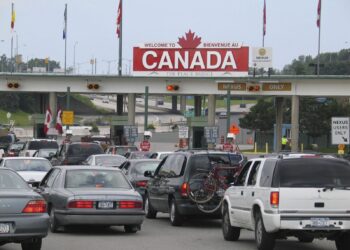 Canadá refuerza sus controles fronterizos para detectar posibles casos de ébola