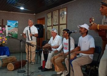 Conversatorio musical en el Ateneo de Carúpano mostró variantes de los velorios de Cruz de Mayo (+Fotos)
