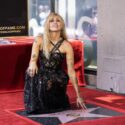 Miley Cyrus recibe una estrella en Hollywood que "representa la inmortalidad"