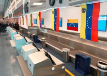 Los pasajeros del primer vuelo directo a EE.UU.: "Venezuela no se siente tan lejos"