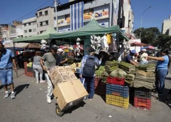 La economía de Venezuela crece un 2,51 % en el primer trimestre pero cae la actividad petrolera