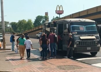 Ajuste mensual del pasaje causa rechazo y preocupación en usuarios de la zona norte