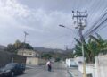 Voz Comunitaria | En La Caraqueña suman 15 días sin energía 220v (+Fotos)