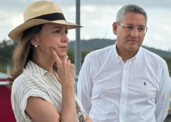 María Corina Machado visitó el Canal de Panamá durante gira regional
