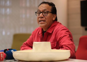 Candidato Sánchez insiste en anular el voto en el exterior que favorece a Fujimori