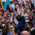 Regreso de exiliados políticos: ¿Simulación de apertura o reto al interinato? 