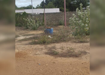 En Lomas de Altamira en Anaco piden respuesta sobre pozo de agua inconcluso