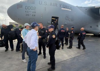 Equipo de rescate de Miami-Dade se incorpora a las labores humanitarias en Venezuela