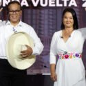 Ventaja de Sánchez sobre Fujimori baja a 19.894 votos en recta final de escrutinio en Perú