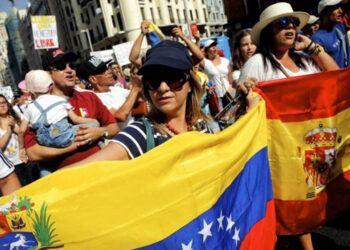 España dejará de dar residencia temporal humanitaria a venezolanos a partir de este viernes